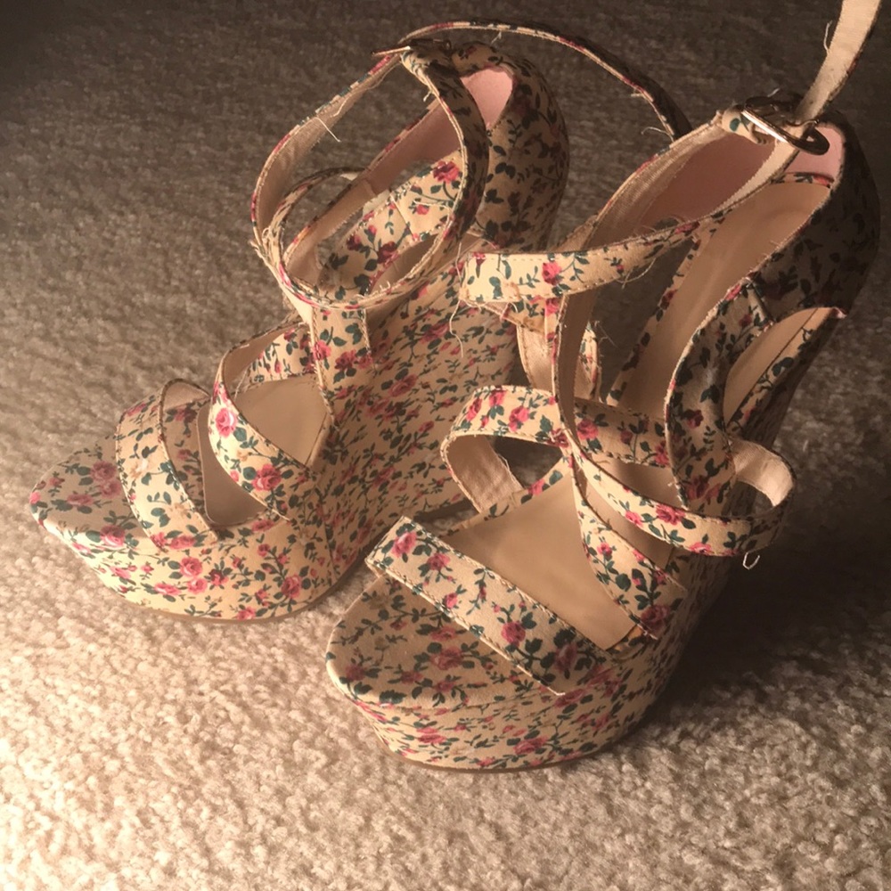 Forever 21 floral print wedges